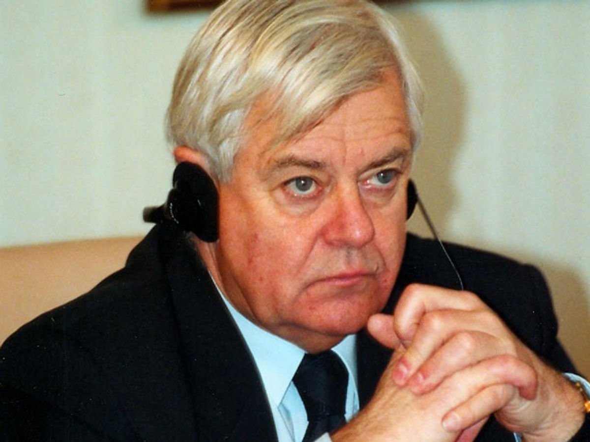 Collegium Funding Meeting III, 2002