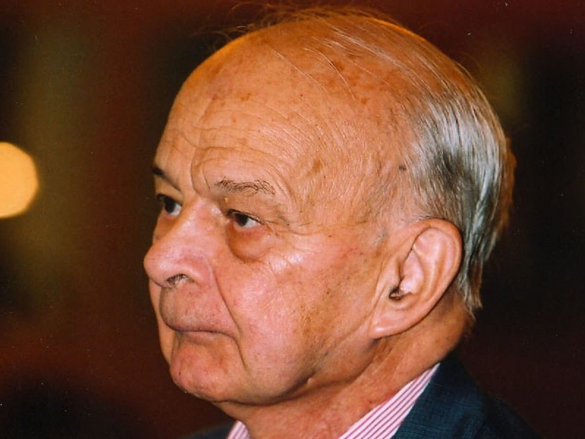 Collegium Funding Meeting IV, 2002