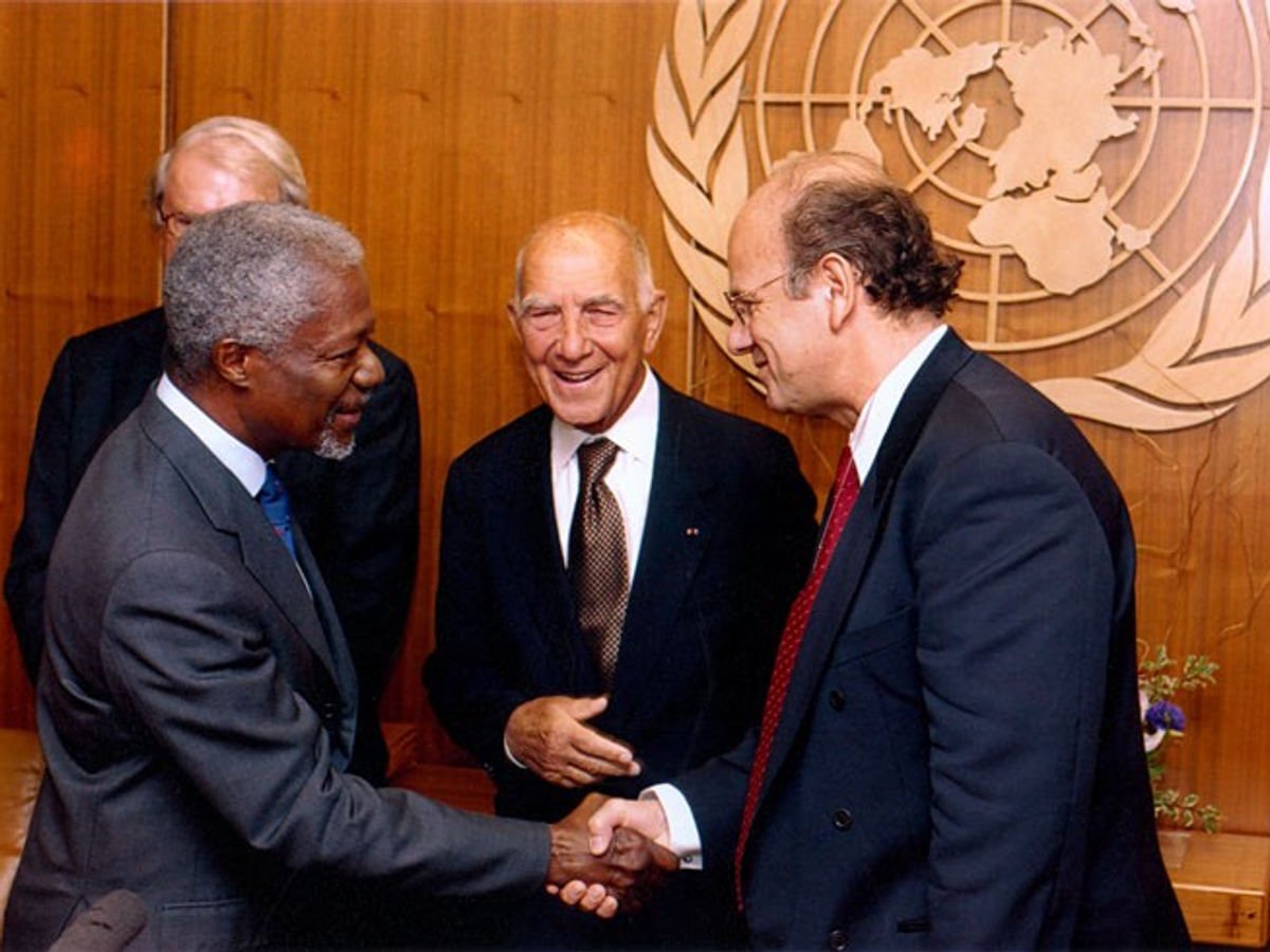 United Nations, 2004