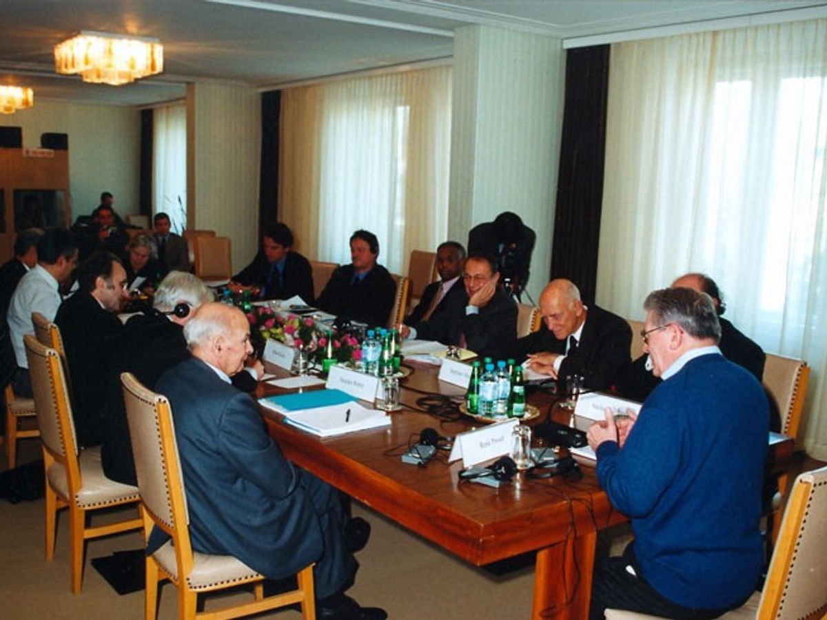 Collegium Funding Meeting III, 2002