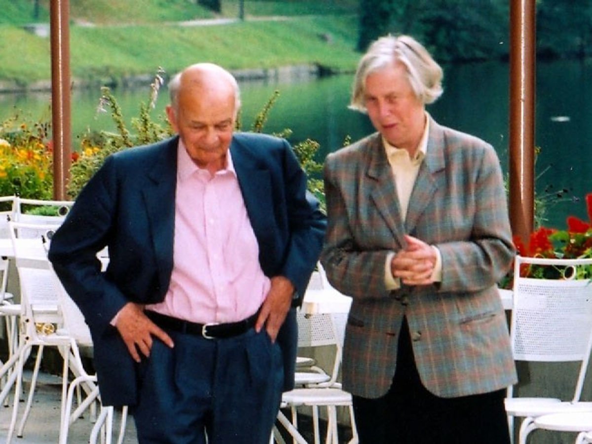 Collegium Funding Meeting IV, 2002